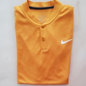 Nike, tennis shirt for men. size small.